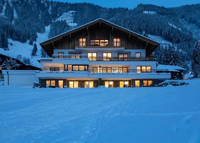 Bergleben Zaglauhof * ヴェルフェンヴェンク